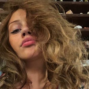 Meet your Posher, Luisa